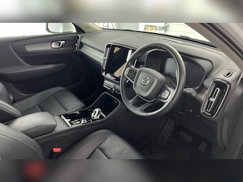 Used Volvo XC40 2021 for sale - 75997009: Photo