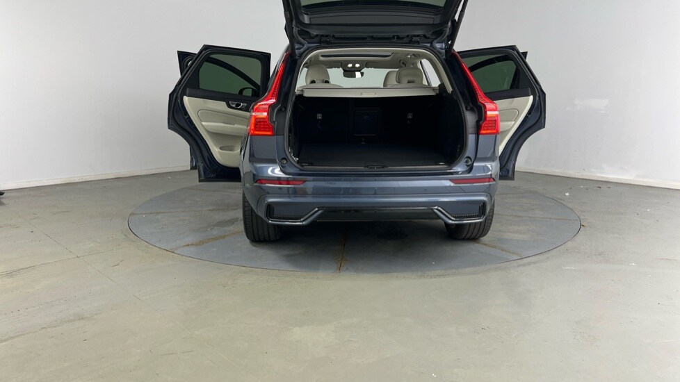 Used Volvo XC60 2022 for sale - 77855769: Photo 33