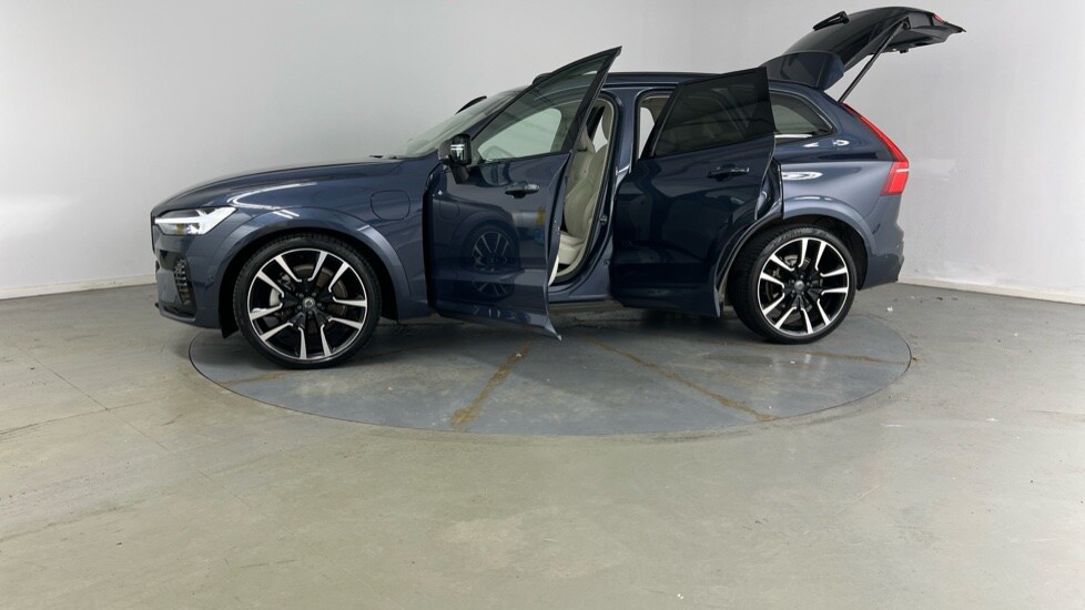 Used Volvo XC60 2022 for sale - 77855769: Photo 40