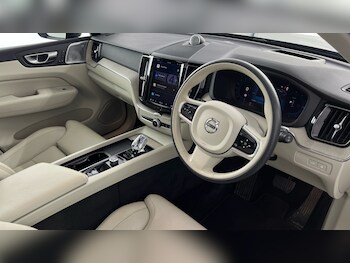 Used Volvo XC60 2022 for sale - 77855769: Photo