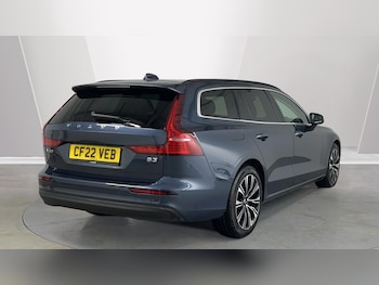 Used Volvo V60 2022 for sale - 75929817: Photo