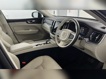 Used Volvo XC60 2022 for sale - 75441348: Photo