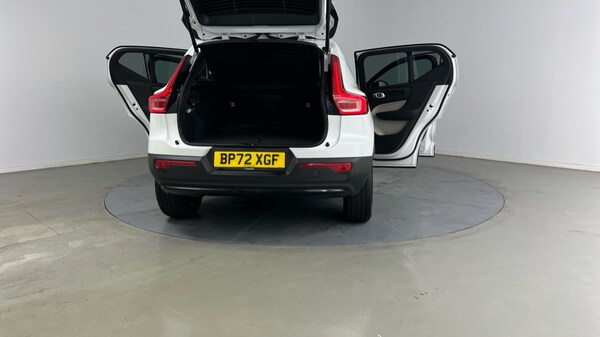Used Volvo XC40 2023 for sale - 75441354: Photo 32