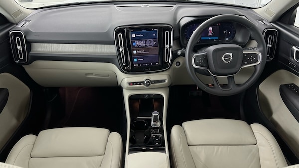 Used Volvo XC40 2023 for sale - 75441354: Photo 5