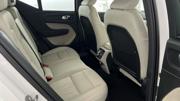 Used Volvo XC40 2023 for sale - 75441354: Photo 6