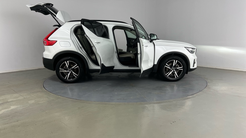 Used Volvo XC40 2023 for sale - 77099124: Photo 26