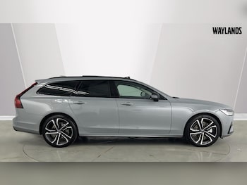 Used Volvo V90 2025 for sale - 75441363: Photo