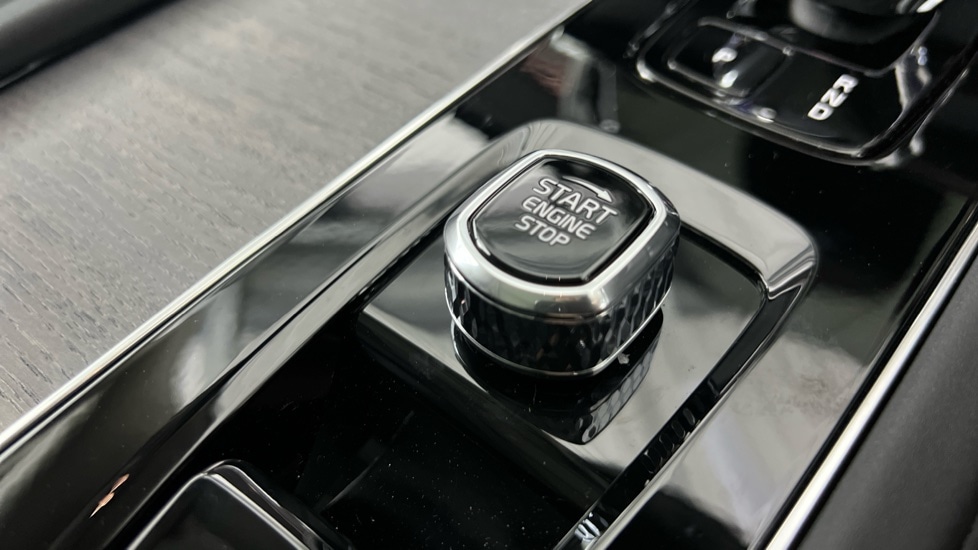 Used Volvo XC90 2025 for sale - 77762690: Photo 25