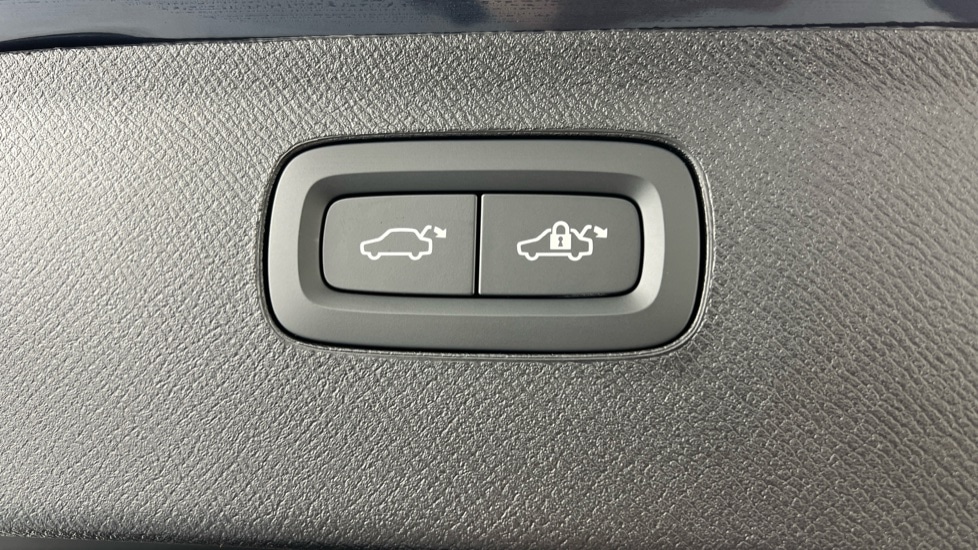 Used Volvo XC90 2025 for sale - 77762690: Photo 33