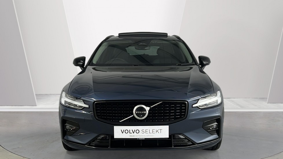 Used Volvo V60 2025 for sale - 77531976: Photo 8