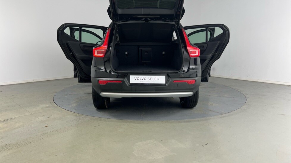 Used Volvo XC40 2021 for sale - 76104356: Photo 33