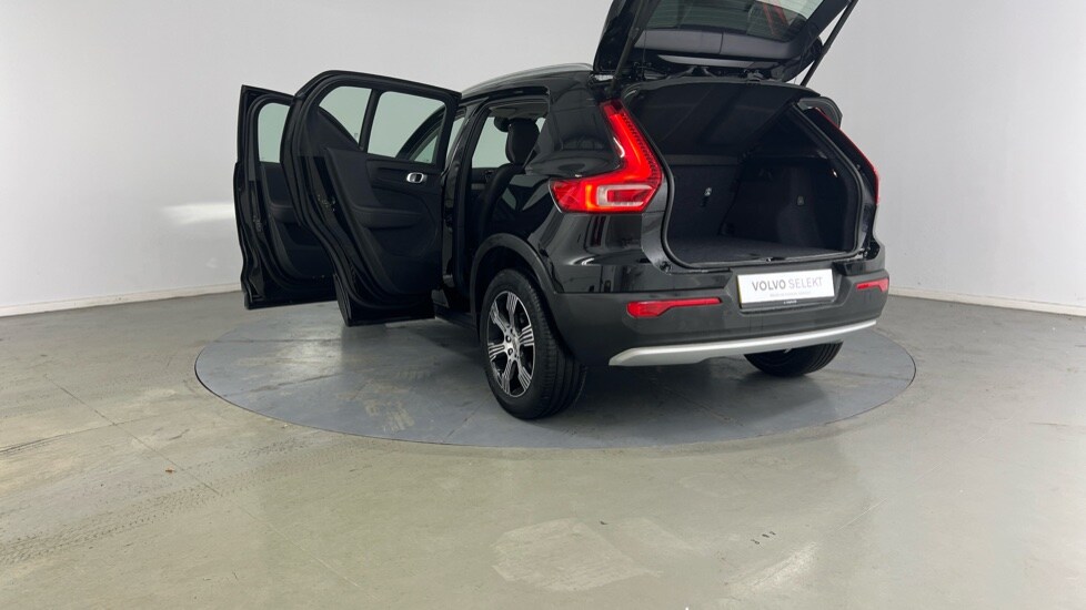 Used Volvo XC40 2021 for sale - 76104356: Photo 35