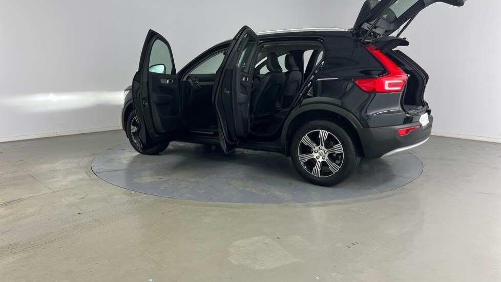 Used Volvo XC40 2021 for sale - 76104356: Photo 37