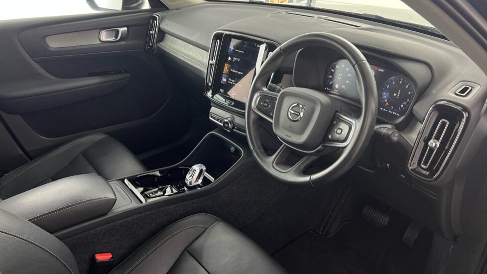 Used Volvo XC40 2021 for sale - 76104356: Photo 4