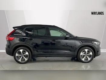 Used Volvo XC40 2023 for sale - 79297095: Photo