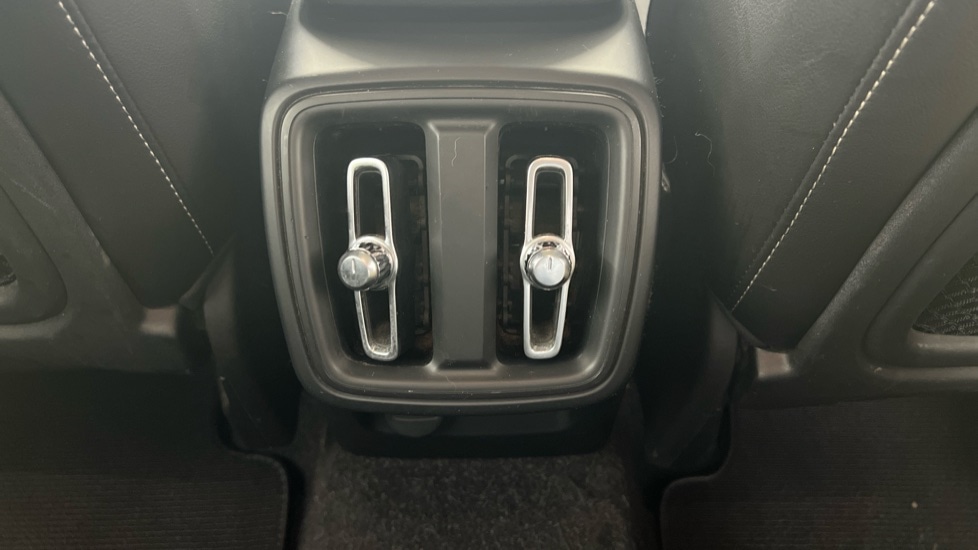 Used Volvo XC40 2019 for sale - 76669882: Photo 14