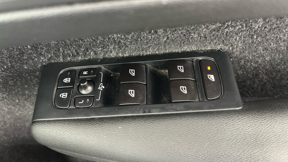 Used Volvo XC40 2019 for sale - 76669882: Photo 26