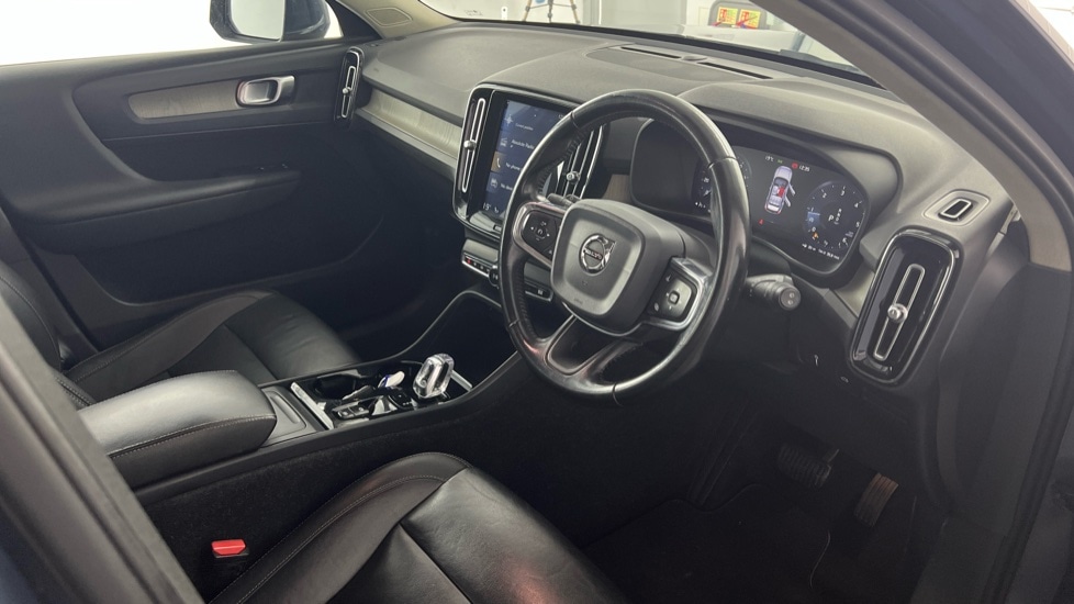 Used Volvo XC40 2019 for sale - 76669882: Photo 4