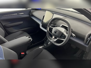 Used Volvo EX30 2025 for sale - 77047563: Photo