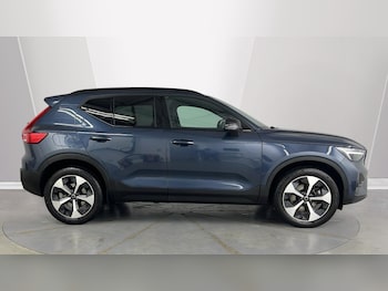 Used Volvo XC40 2025 for sale - 79256427: Photo