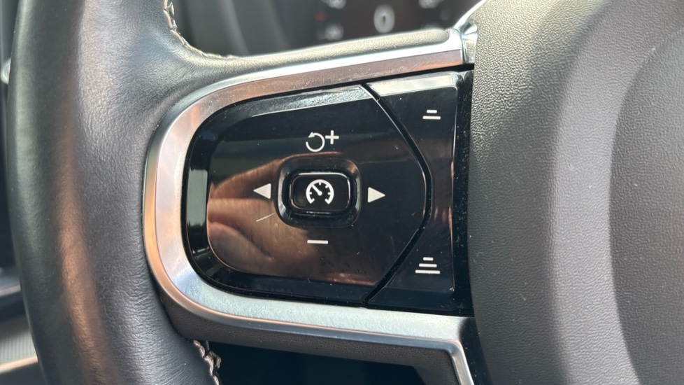 Used Volvo XC60 2020 for sale - 76130477: Photo 15