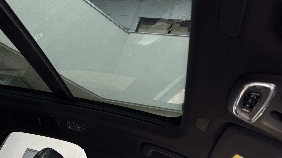Used Volvo XC60 2020 for sale - 76130477: Photo 31