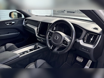Used Volvo XC60 2020 for sale - 76130477: Photo 4