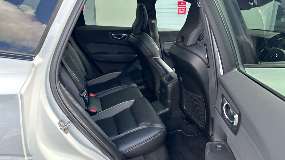 Used Volvo XC60 2020 for sale - 76130477: Photo 6