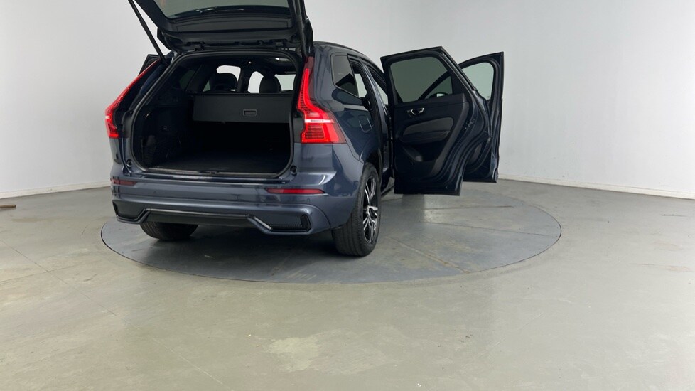 Used Volvo XC60 2022 for sale - 76851241: Photo 32