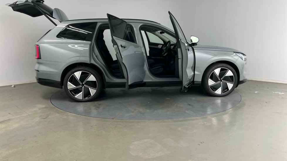 Used Volvo EX90 2025 for sale - 76233981: Photo 37