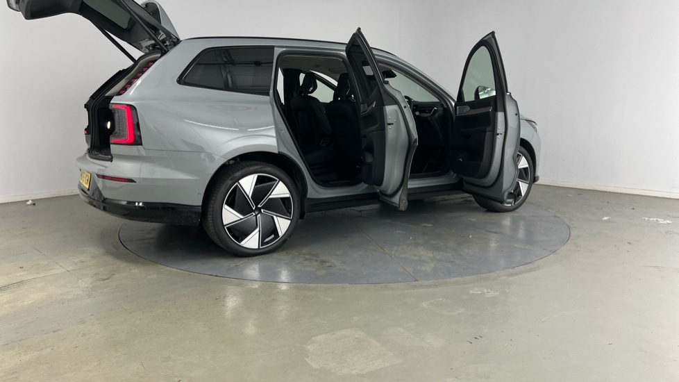 Used Volvo EX90 2025 for sale - 76233981: Photo 39