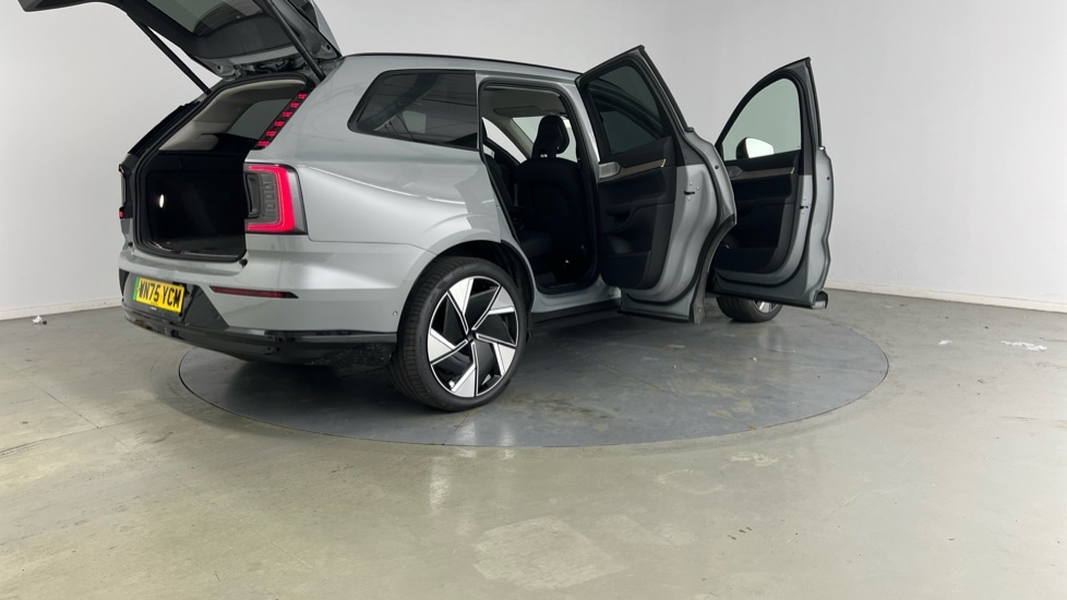 Used Volvo EX90 2025 for sale - 76233981: Photo 40