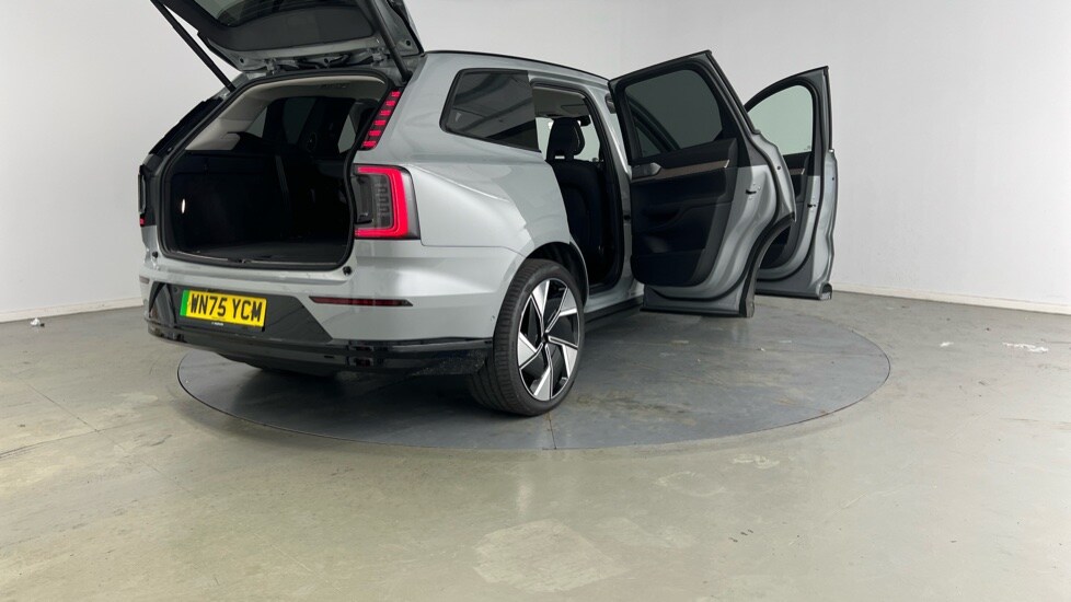 Used Volvo EX90 2025 for sale - 76233981: Photo 41