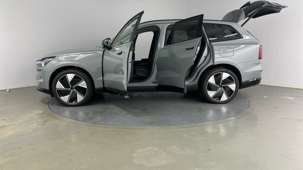 Used Volvo EX90 2025 for sale - 76233981: Photo 50