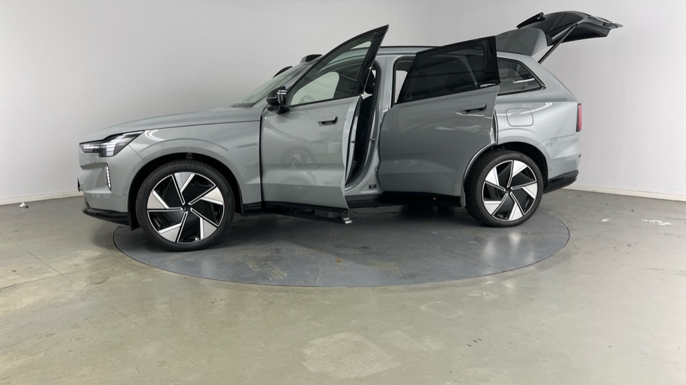 Used Volvo EX90 2025 for sale - 76233981: Photo 51