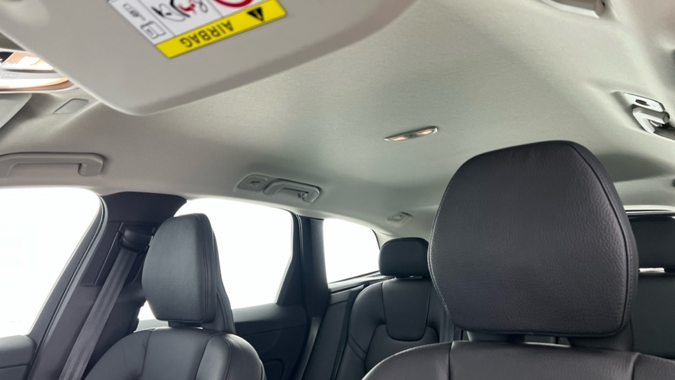 Used Volvo XC60 2022 for sale - 77442659: Photo 11