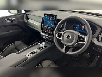 Used Volvo XC60 2025 for sale - 77762777: Photo