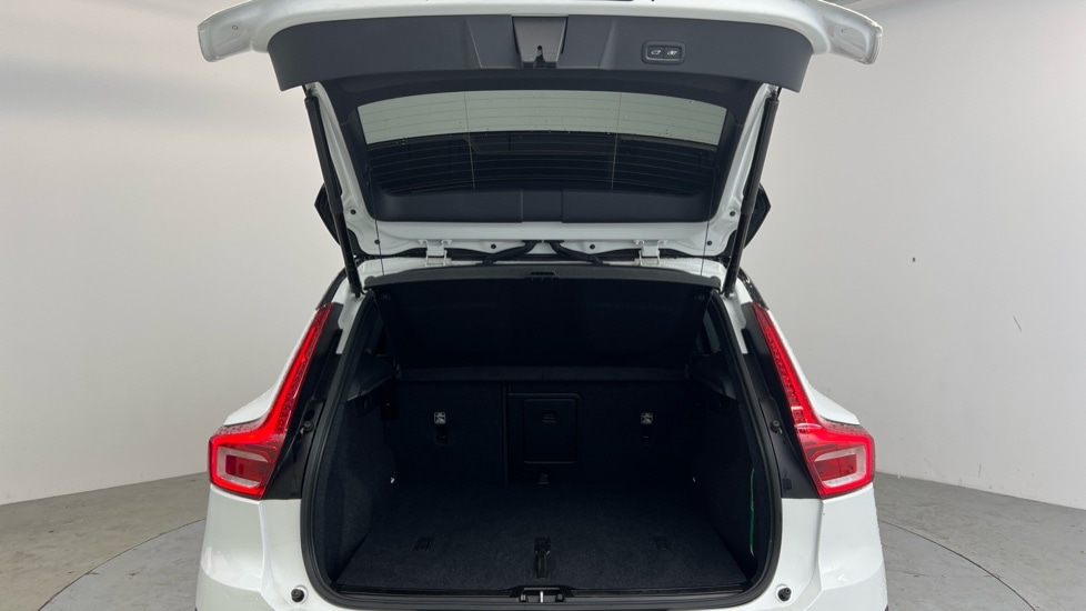 Used Volvo XC40 2023 for sale - 78027878: Photo 13