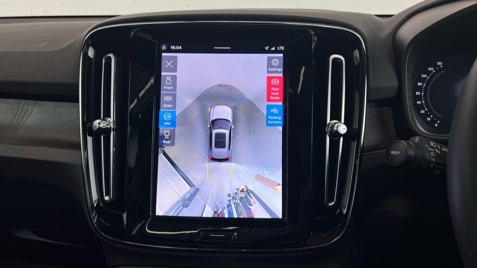 Used Volvo XC40 2023 for sale - 78027878: Photo 19