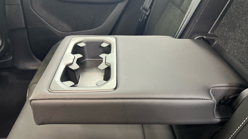 Used Volvo XC40 2023 for sale - 78027878: Photo 34