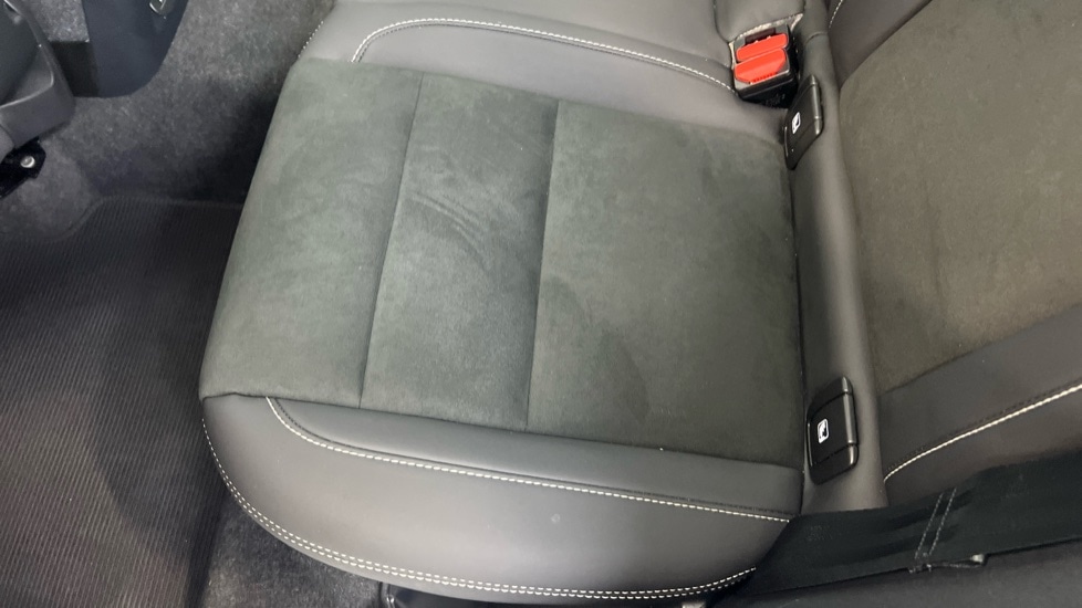 Used Volvo XC40 2023 for sale - 78027878: Photo 46