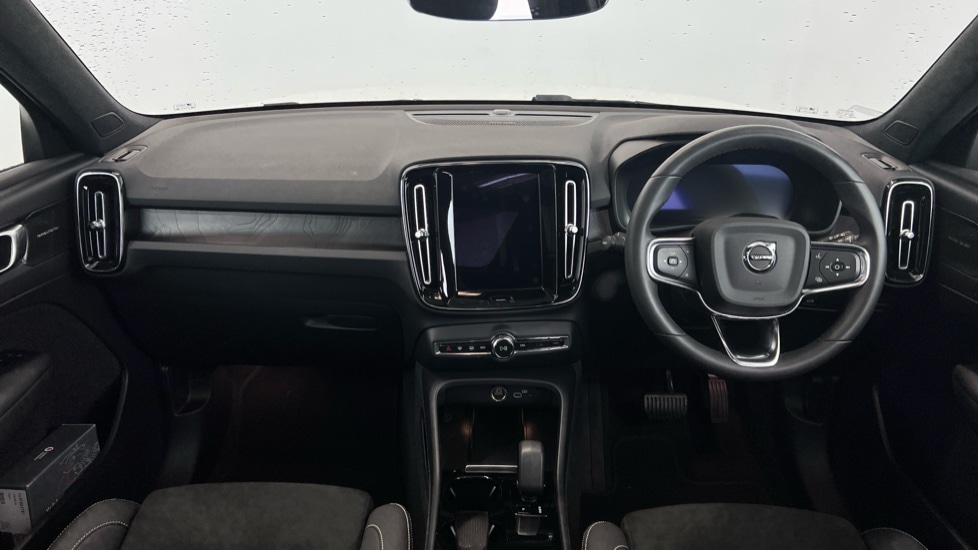 Used Volvo XC40 2023 for sale - 78027878: Photo 5