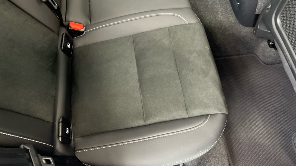 Used Volvo XC40 2023 for sale - 78027878: Photo 54