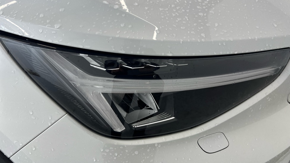 Used Volvo XC40 2023 for sale - 78027878: Photo 58