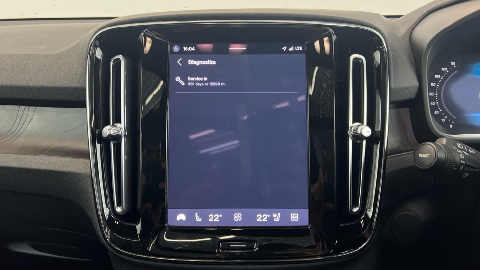 Used Volvo XC40 2023 for sale - 78027878: Photo 64