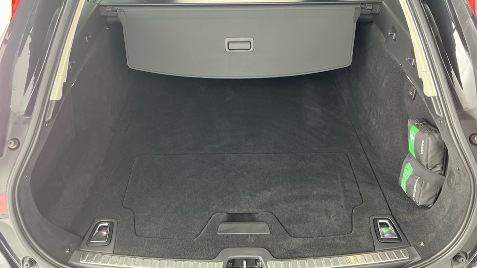 Used Volvo V90 2022 for sale - 77927328: Photo 13