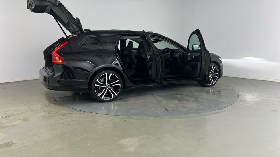 Used Volvo V90 2022 for sale - 77927328: Photo 28