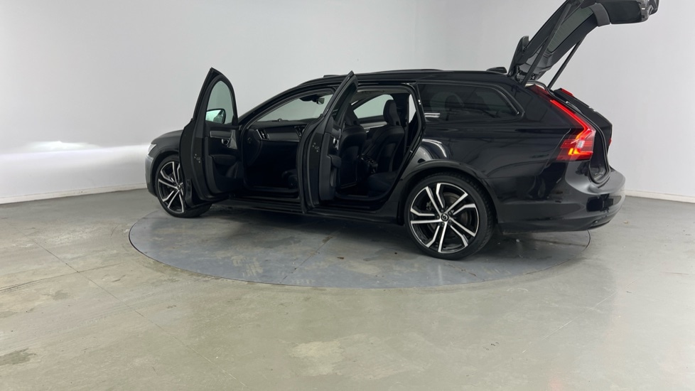 Used Volvo V90 2022 for sale - 77927328: Photo 36