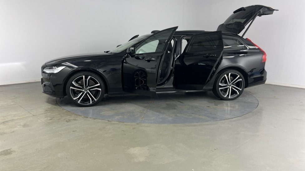 Used Volvo V90 2022 for sale - 77927328: Photo 39