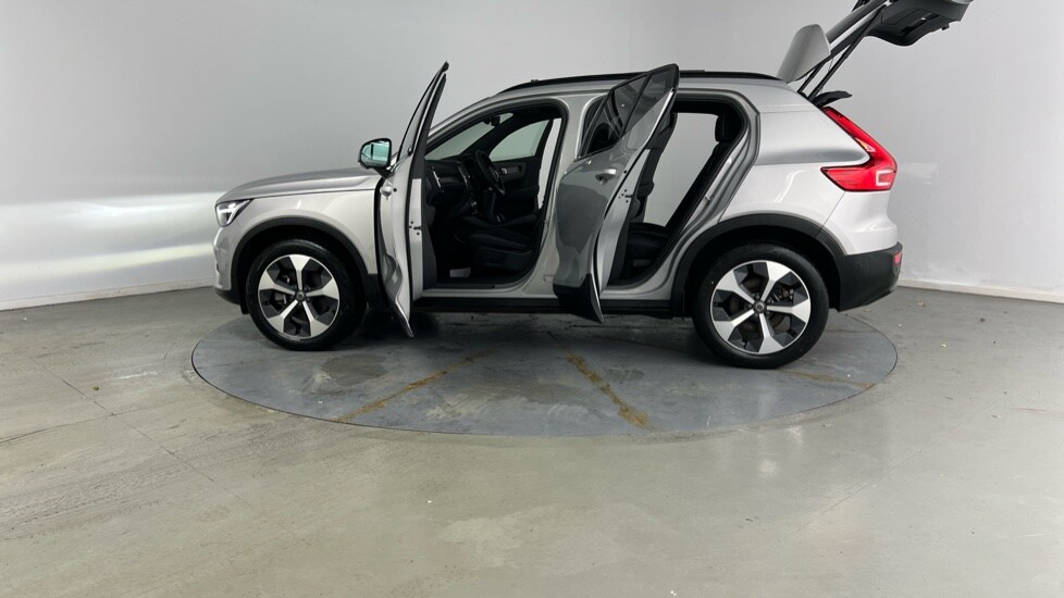 Used Volvo XC40 2022 for sale - 77726080: Photo 37